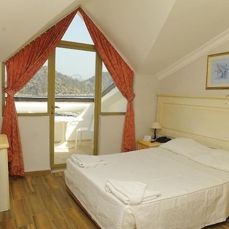 Marbas Hotel มาร์มาริส ภายนอก รูปภาพ